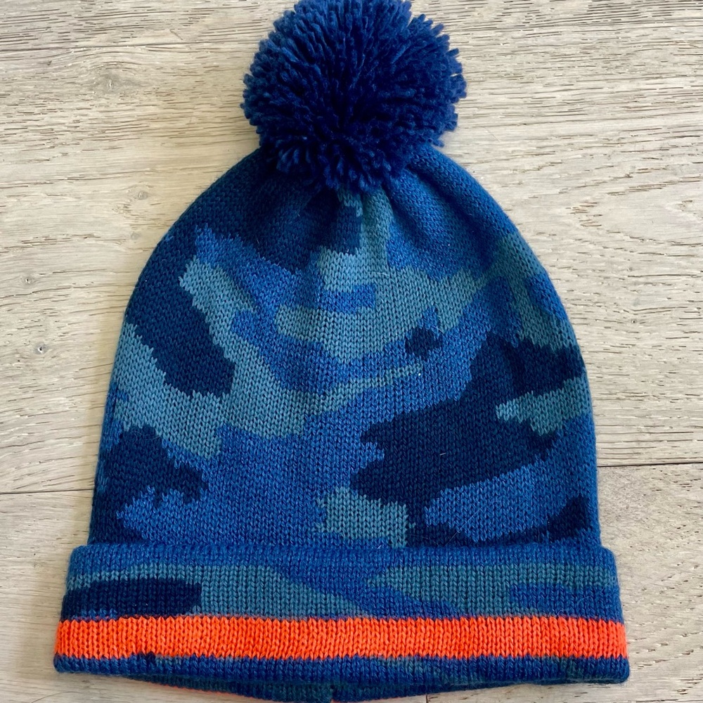 NWT Rockets of Awesome Blue Camo Pom Pom Beanie Boys Kids Medium